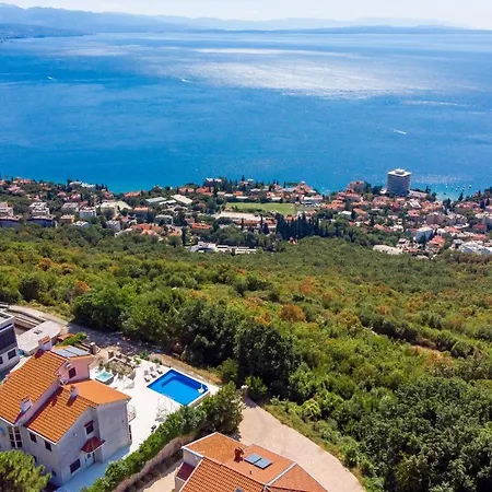 Nice In Matulji With 5 Bedrooms, Wifi And Outdoor Swimming Pool Casa vacanze