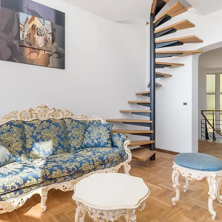 Casa vacanze Nice In Matulji With 5 Bedrooms, Wifi And Outdoor Swimming Pool